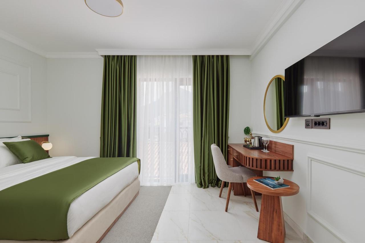 Hotel Diplomat By Aycon Будва Экстерьер фото