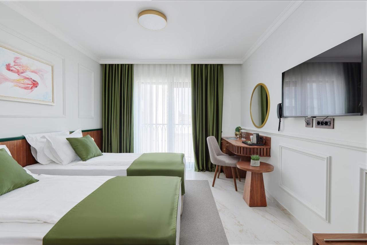 Hotel Diplomat By Aycon Будва Экстерьер фото