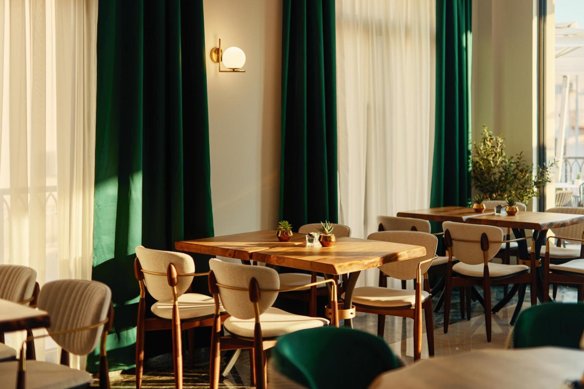 Hotel Diplomat By Aycon Будва Экстерьер фото