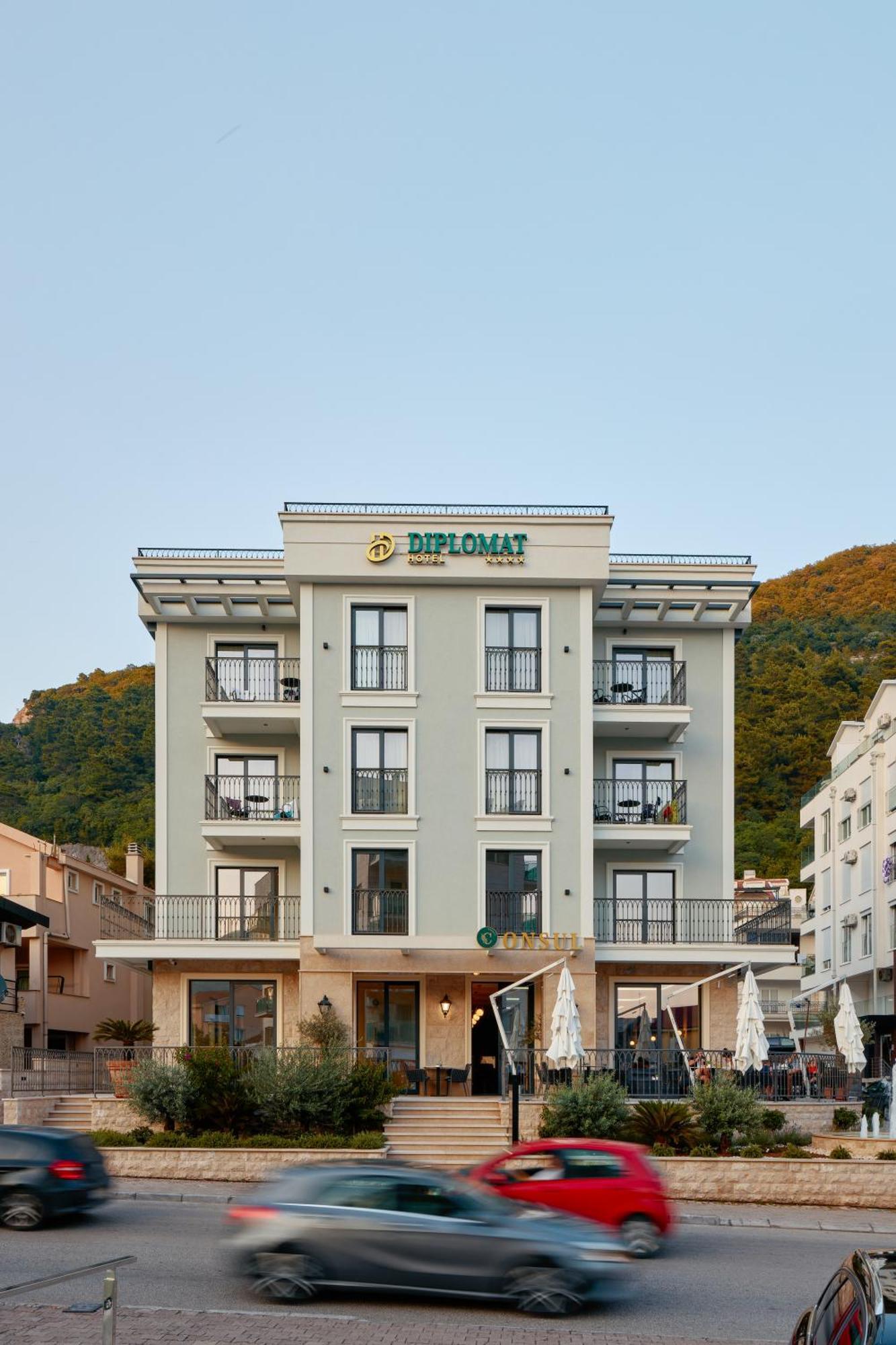 Hotel Diplomat By Aycon Будва Экстерьер фото