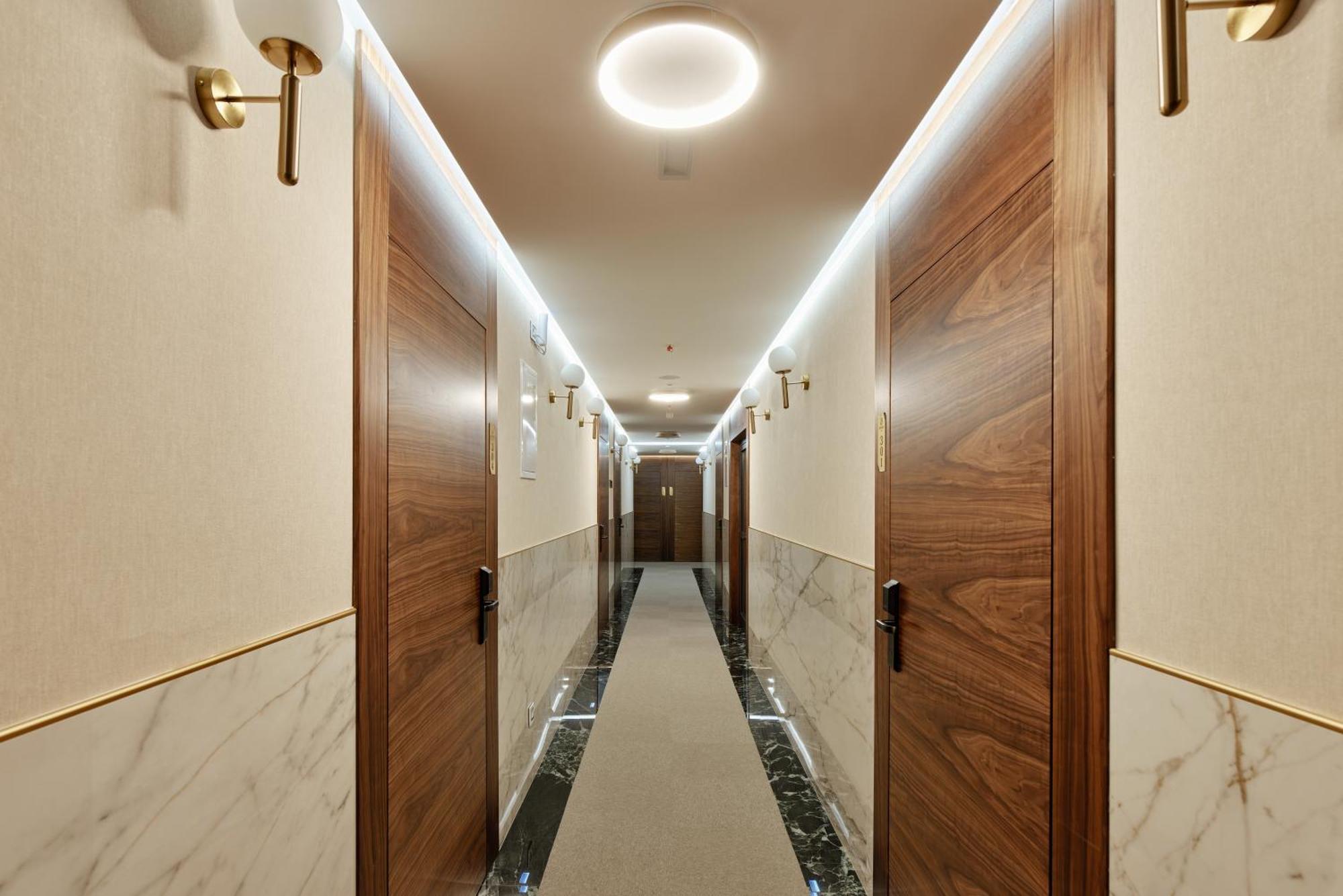 Hotel Diplomat By Aycon Будва Экстерьер фото